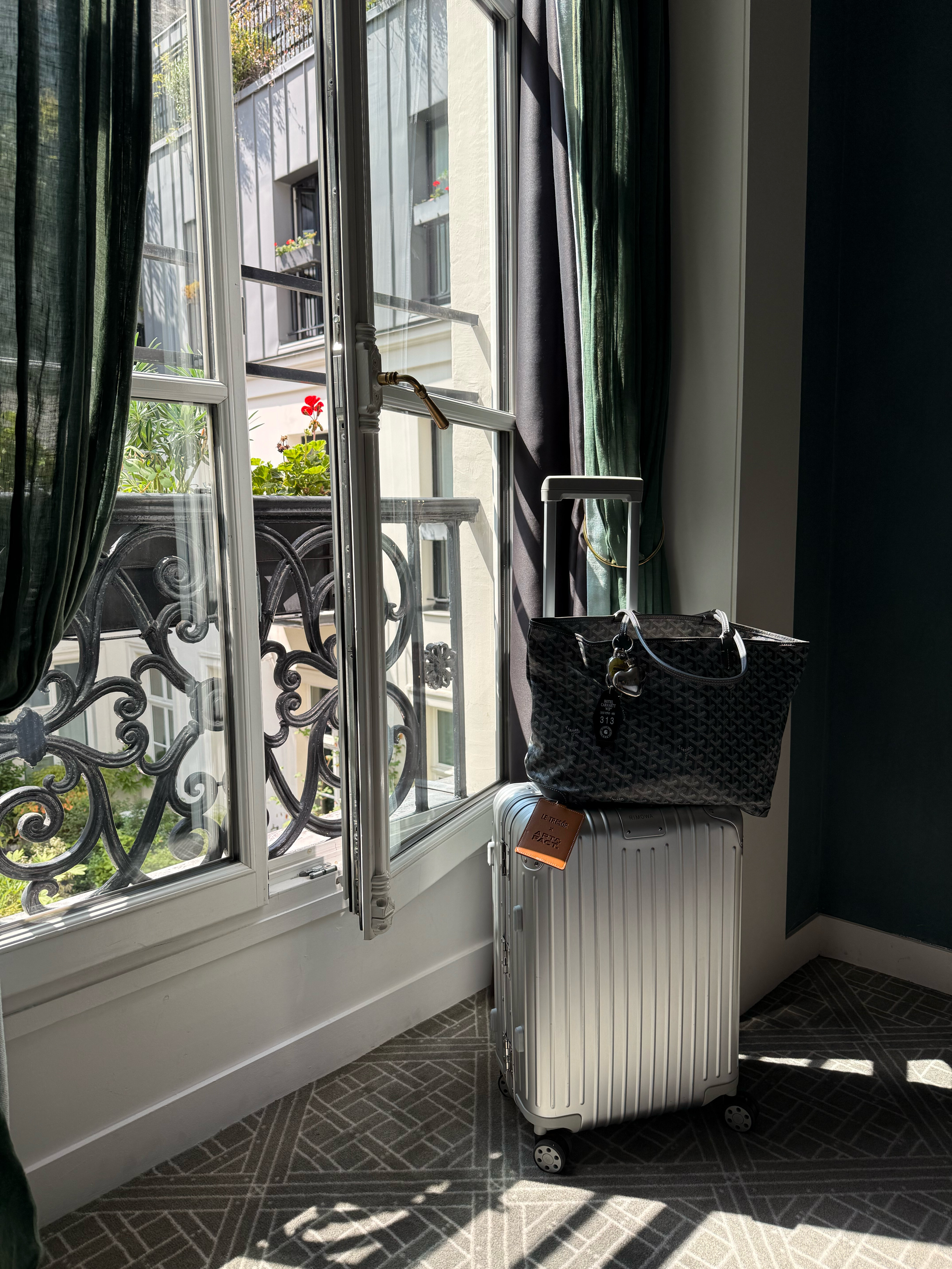 Фото Hôtel Des Grands Boulevards