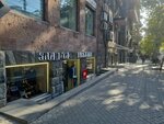 Fellini (Mashtots Avenue, 40), clothing store