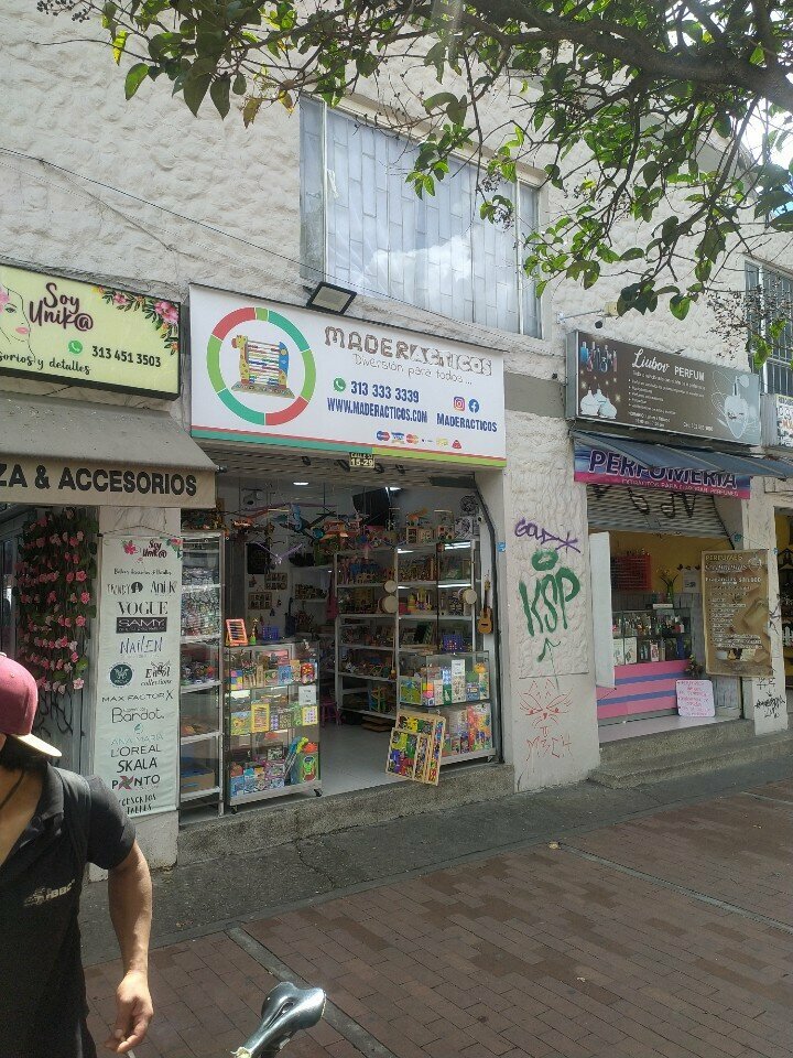 Toys and games Maderacticos, Bogota, photo