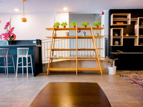 Фото Bishop Hotel