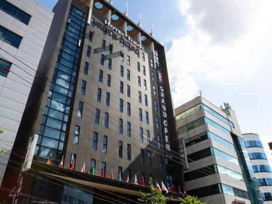 Фото Hotel Tirol