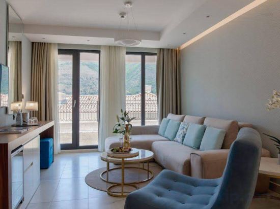 Фото Huma Kotor Bay Hotel and Villas