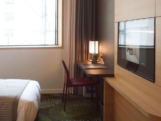 Фото Crown Park Hotel