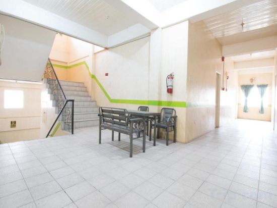 Фото RedDoorz @ Praferosa Resort Hotel Calamba