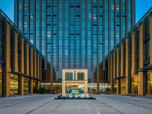 Atour Hotel Nantong Central Business District (No.112 Gongnong South Road), hotel