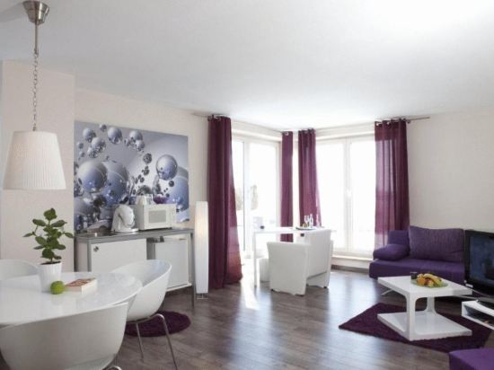 Фото Qu Hotel Augsburg