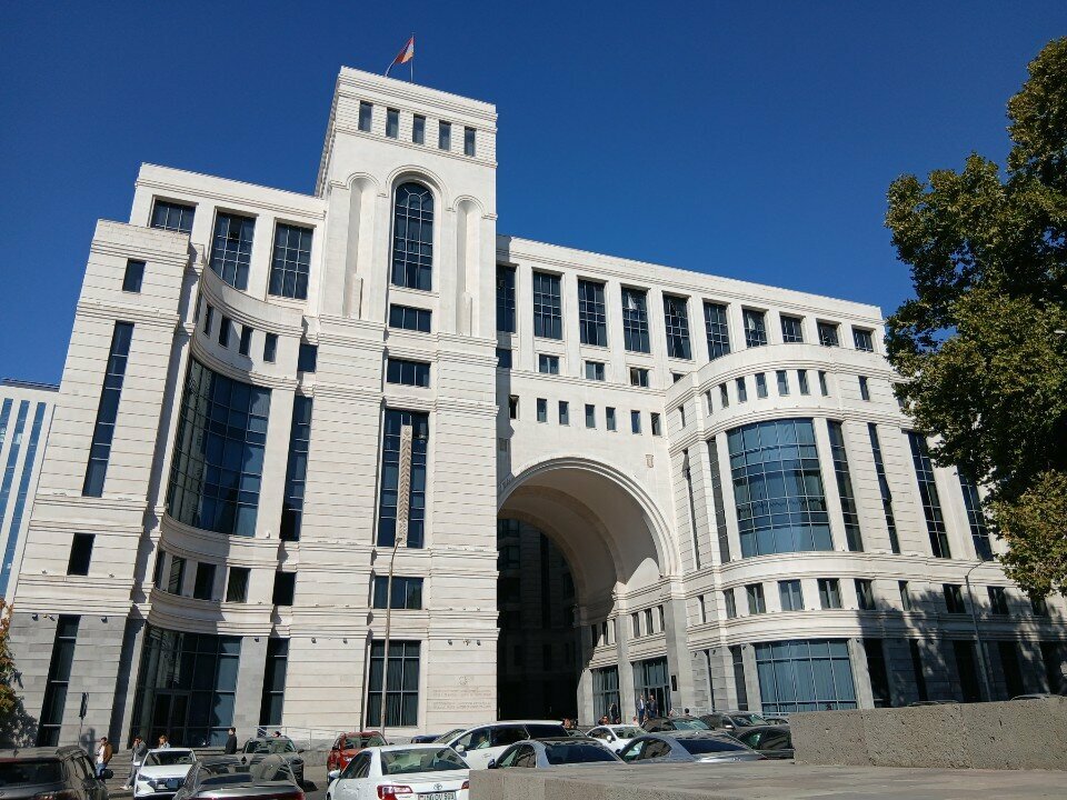 Centers of state and municipal services Unified Public Services Office, Yerevan, photo