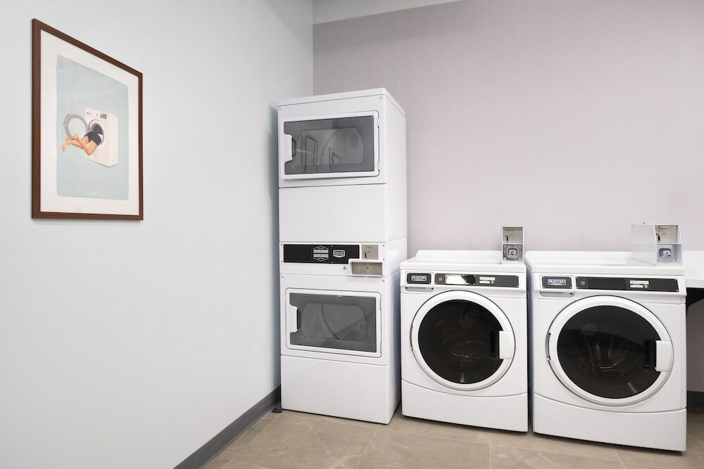 Фото Aloft Kansas City Country Club Plaza