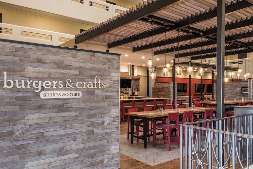 Фото Holiday Inn Denver East, an Ihg Hotel