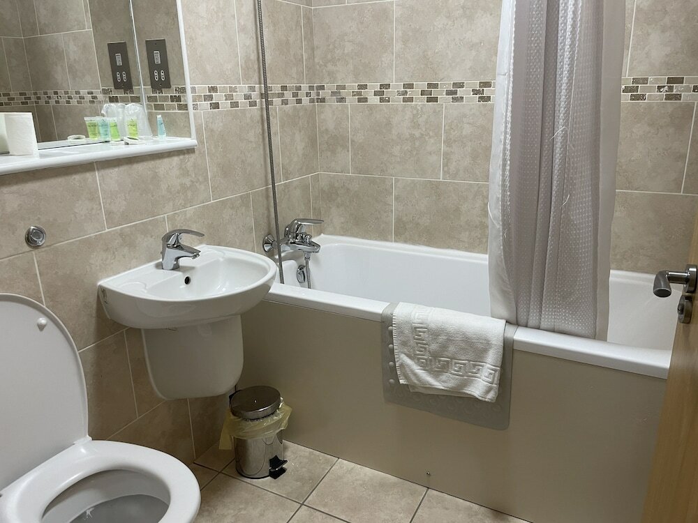 Фото 19th Hole Hotel