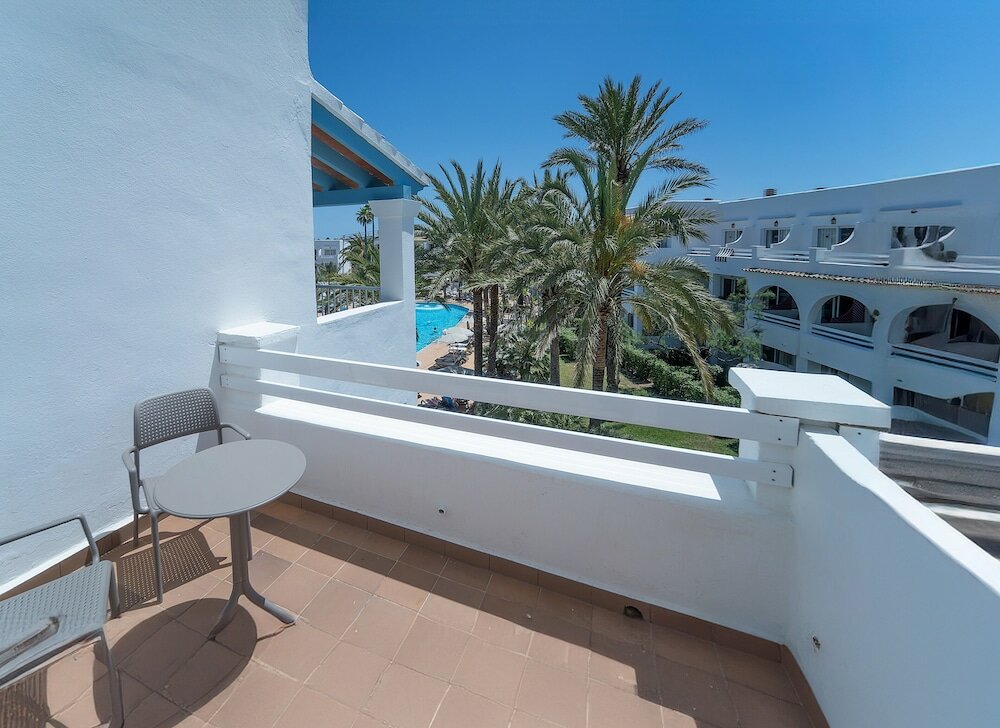 Фото Hotel Cala d'Or Gardens