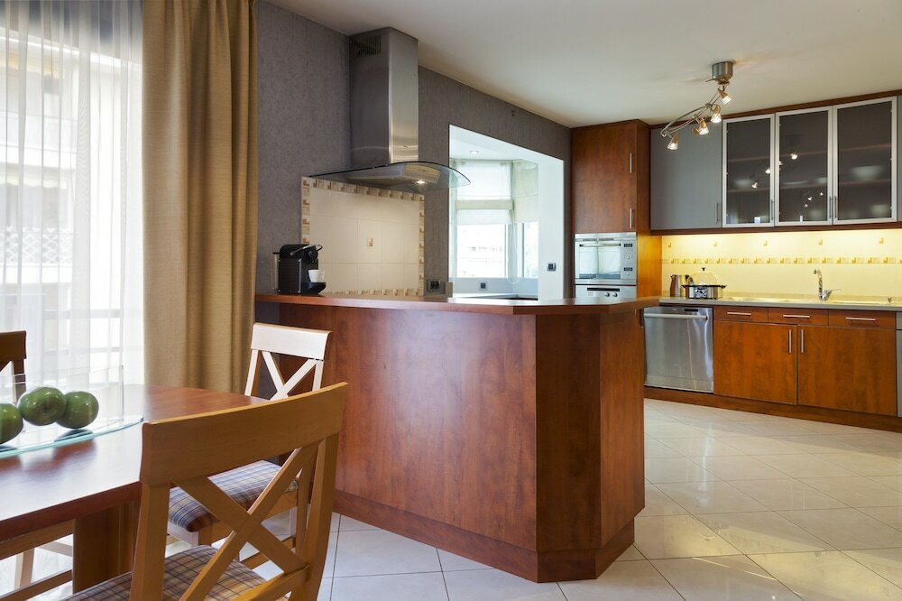 Фото Nehô Suites Cannes Croisette