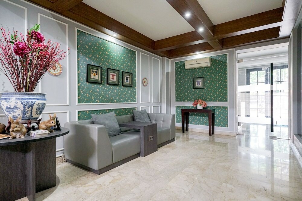 Фото RedDoorz Premium near Rs Pondok Indah