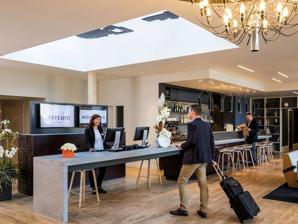 Фото Mercure Beauvais Centre Cathedrale