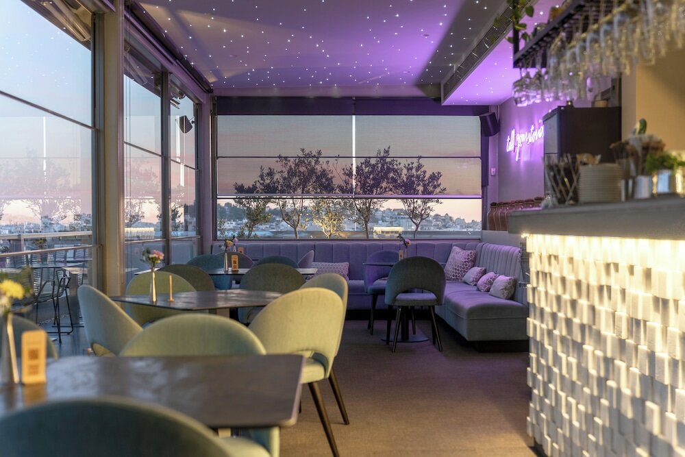 Фото The Athens Gate Hotel