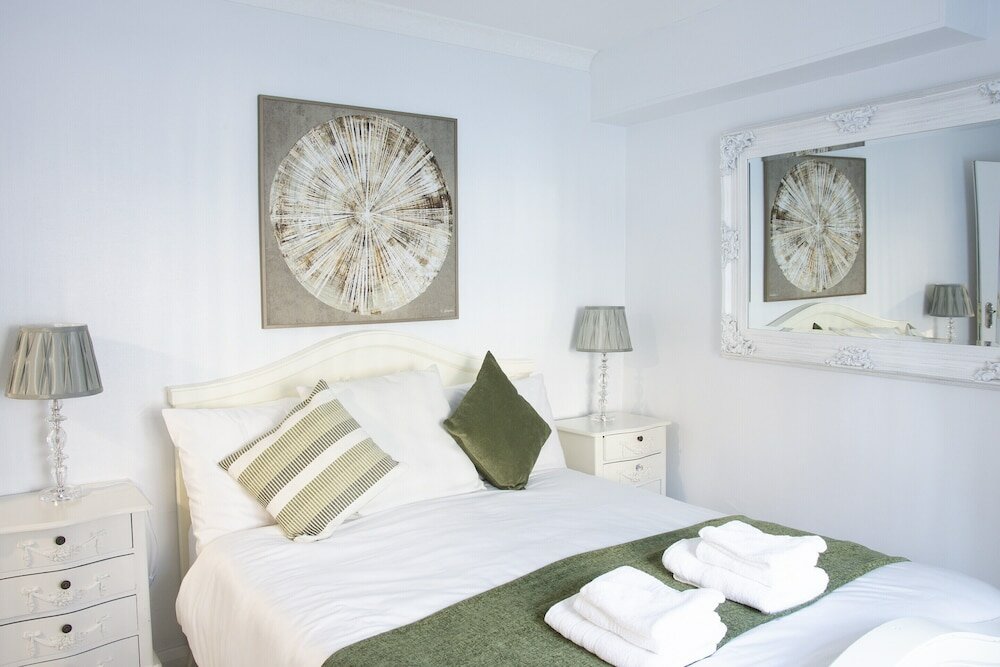 Фото Bishop Gate B&b