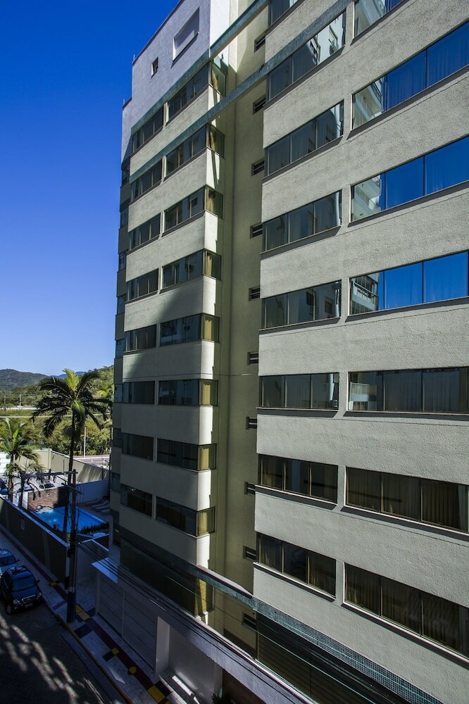 Фото Santa Inn Hotel