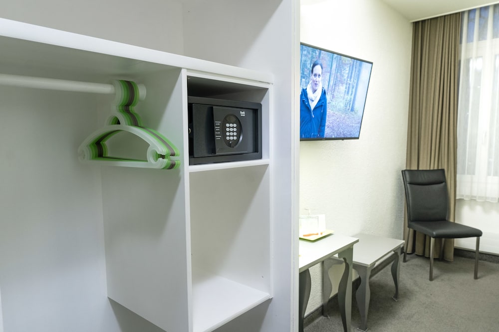 Фото Hotel Waldhorn