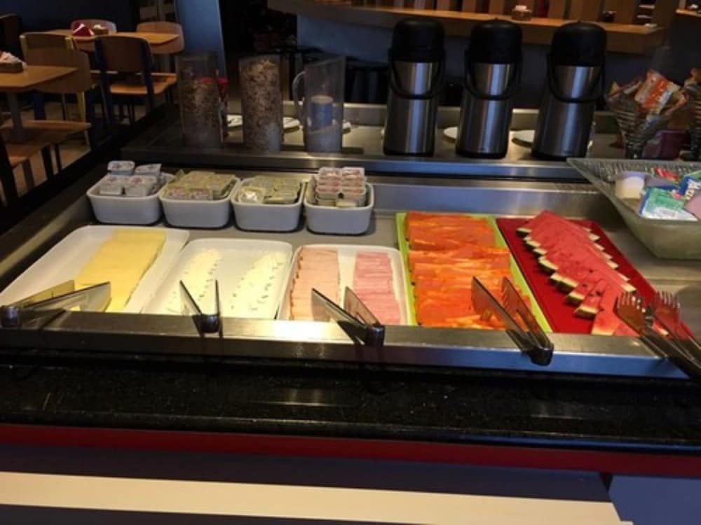 Фото Oft Plaza Oeste Hotel