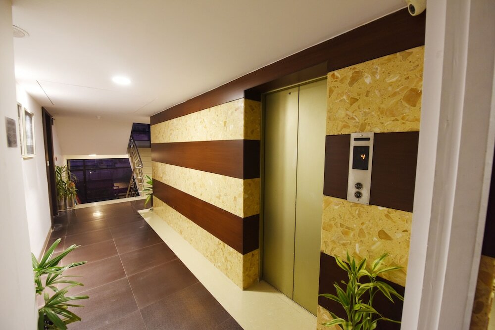 Фото The Corporate