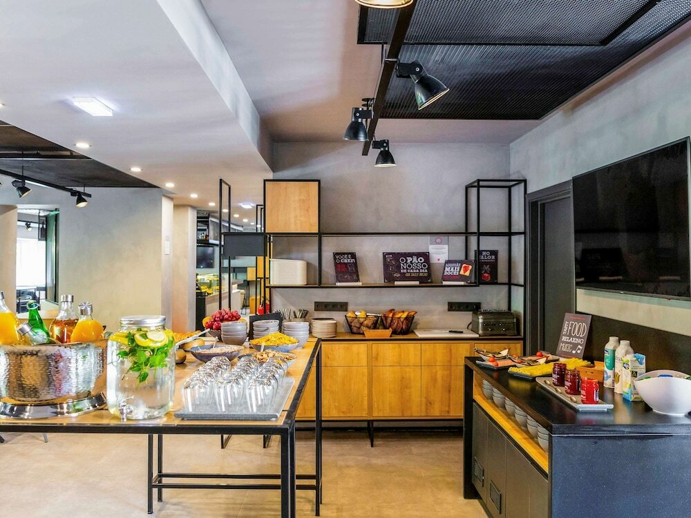 Фото Ibis Porto Centro Mercado Bolhao