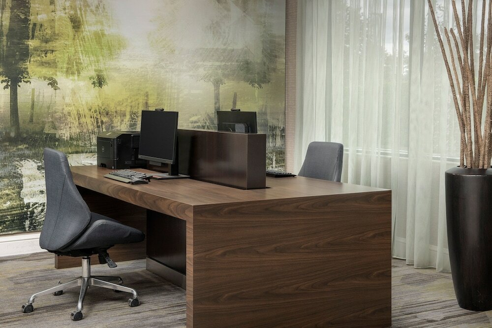 Фото Courtyard by Marriott Portland Tigard