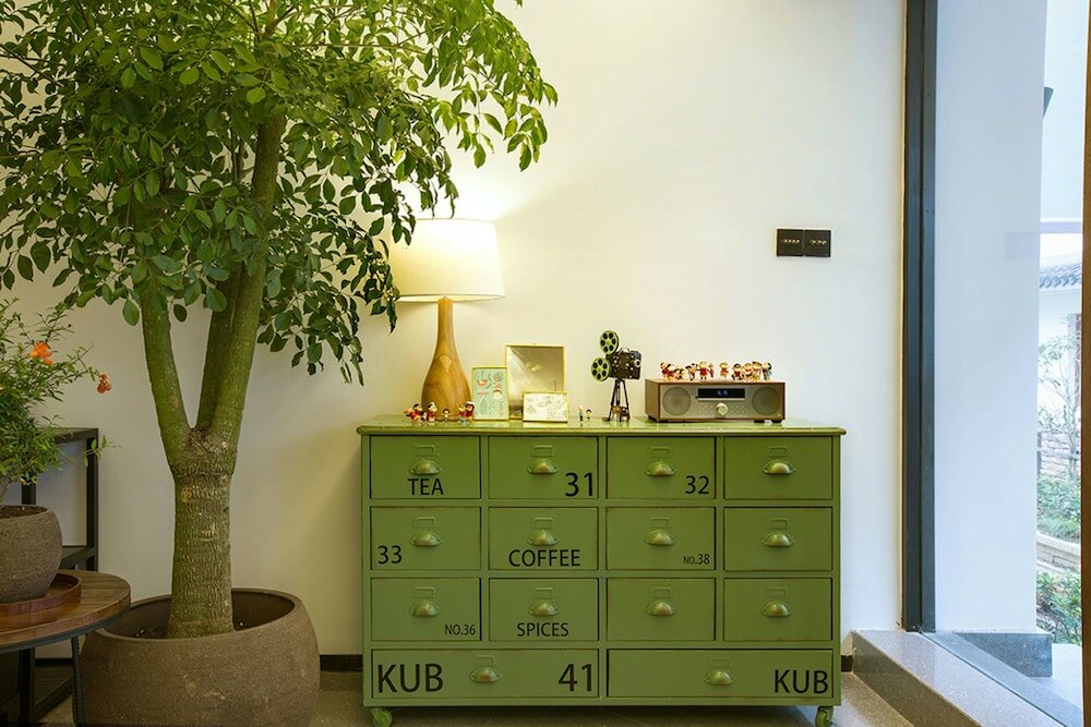 Фото Hangzhou Backlighting Inn