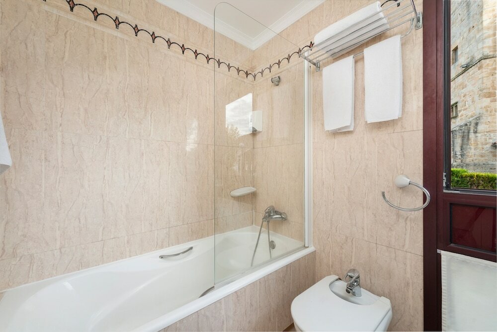 Фото Hospedium Hotel Blu Loiu