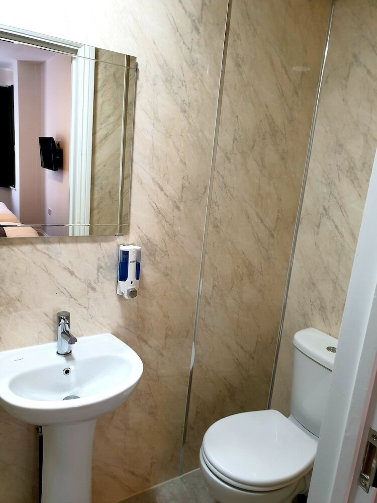 Фото Wanstead Hotel