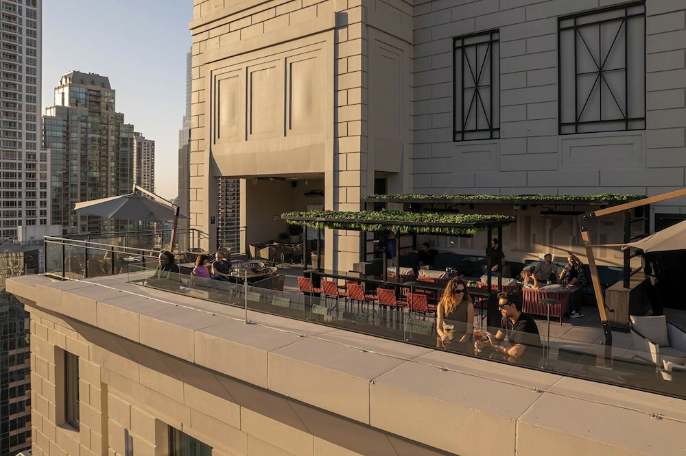 Фото Hotel Riu Plaza Chicago