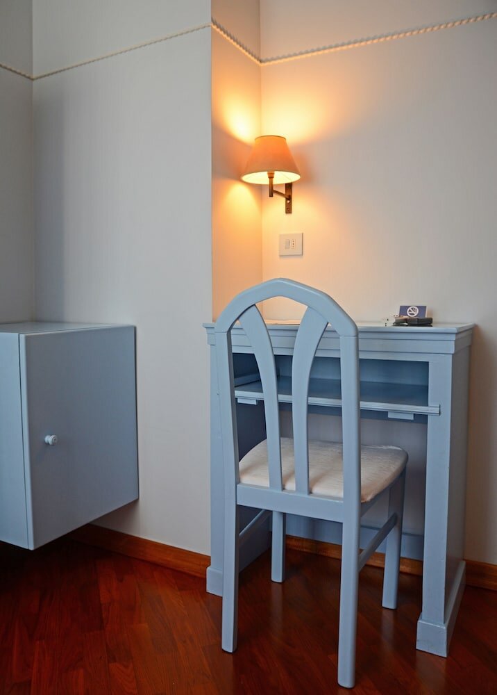 Фото Hotel Lilium