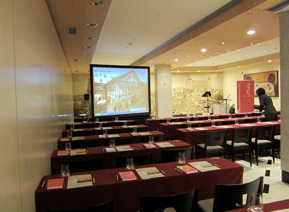 Фото Hotel San Juan de los Reyes