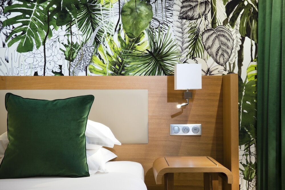 Фото Le Six Paris Hôtel & Spa