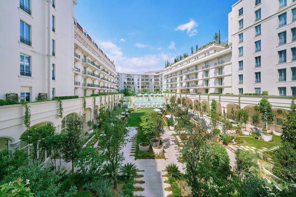 Фото Carlton Cannes, a Regent Hotel
