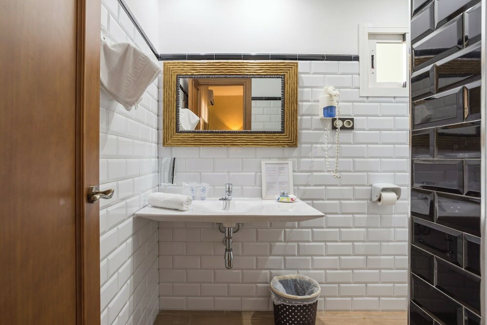 Фото Hotel California