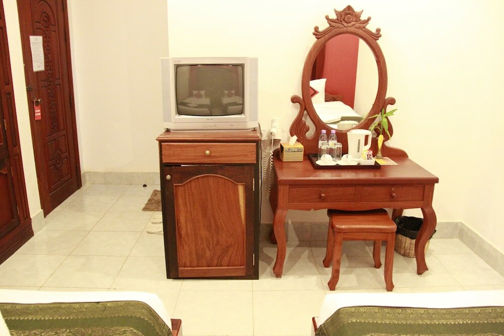 Фото Mekong Angkor Palace Hotel