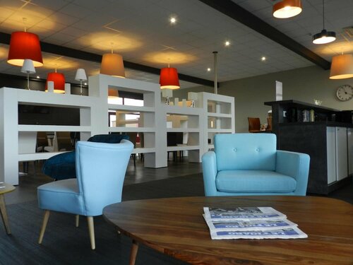 Внешний вид отеля The Originals City, Plume Hôtel в Брессюире, фото 4