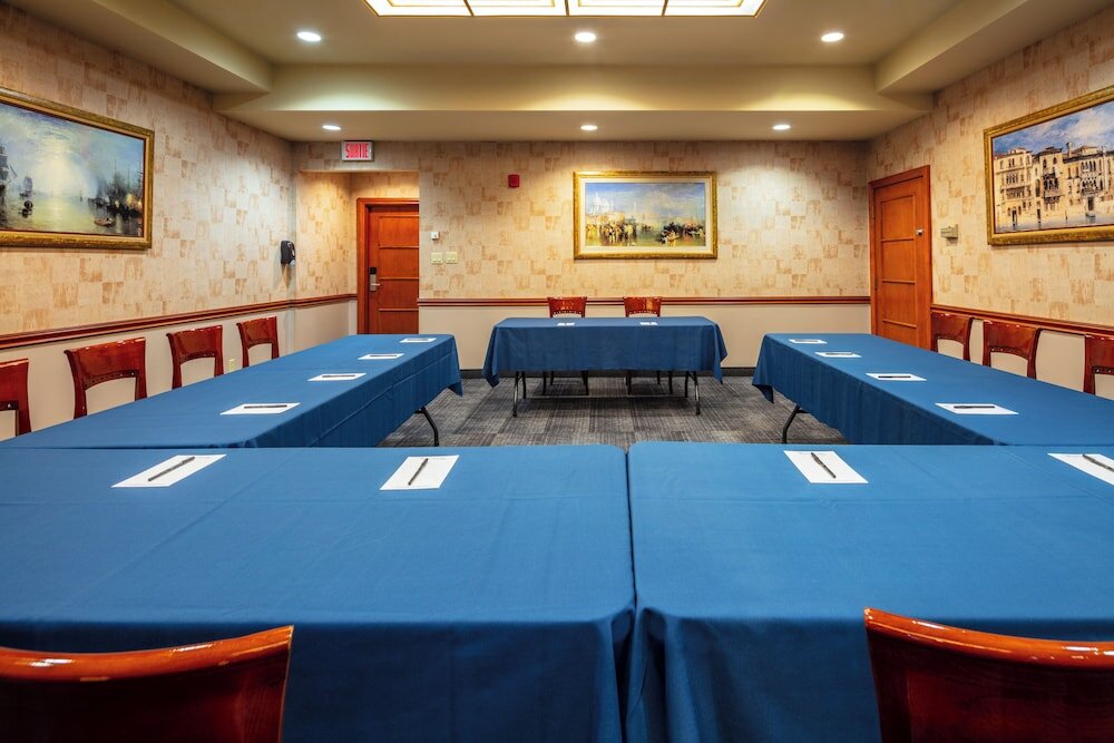 Фото Auberge Royal Versailles