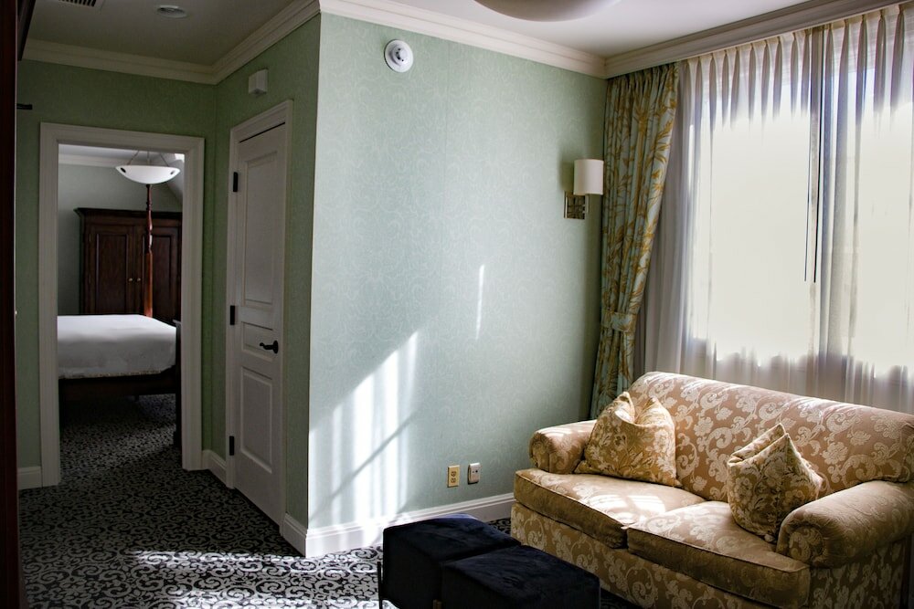 Фото Royal Park Hotel