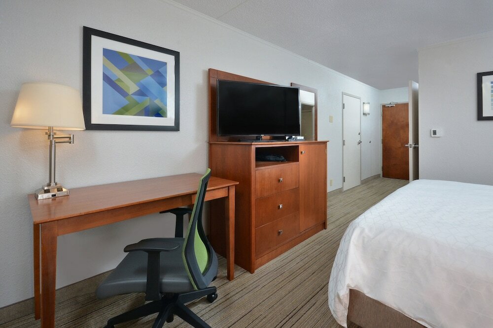 Фото Holiday Inn Express Lynchburg, an Ihg Hotel