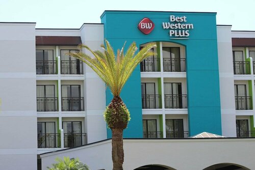 Внешний вид отеля Best Western Plus Deerfield Beach Hotel & Suites в Дирфилд-Бич, фото 3