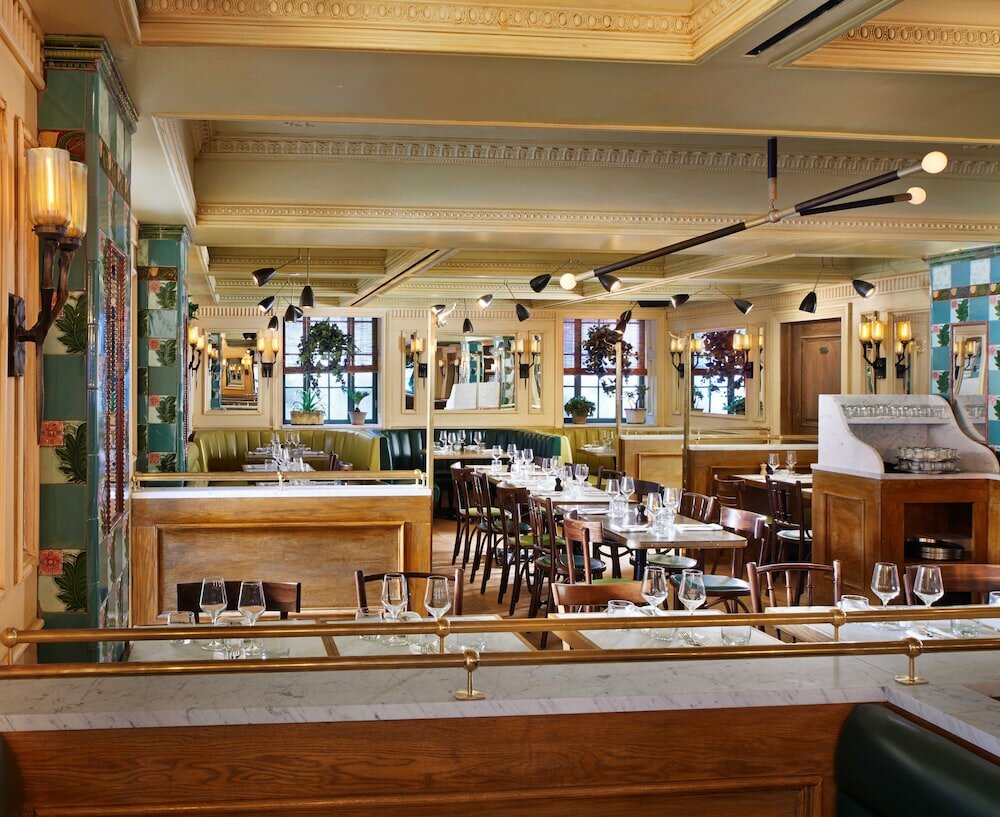 Фото The Marlton Hotel