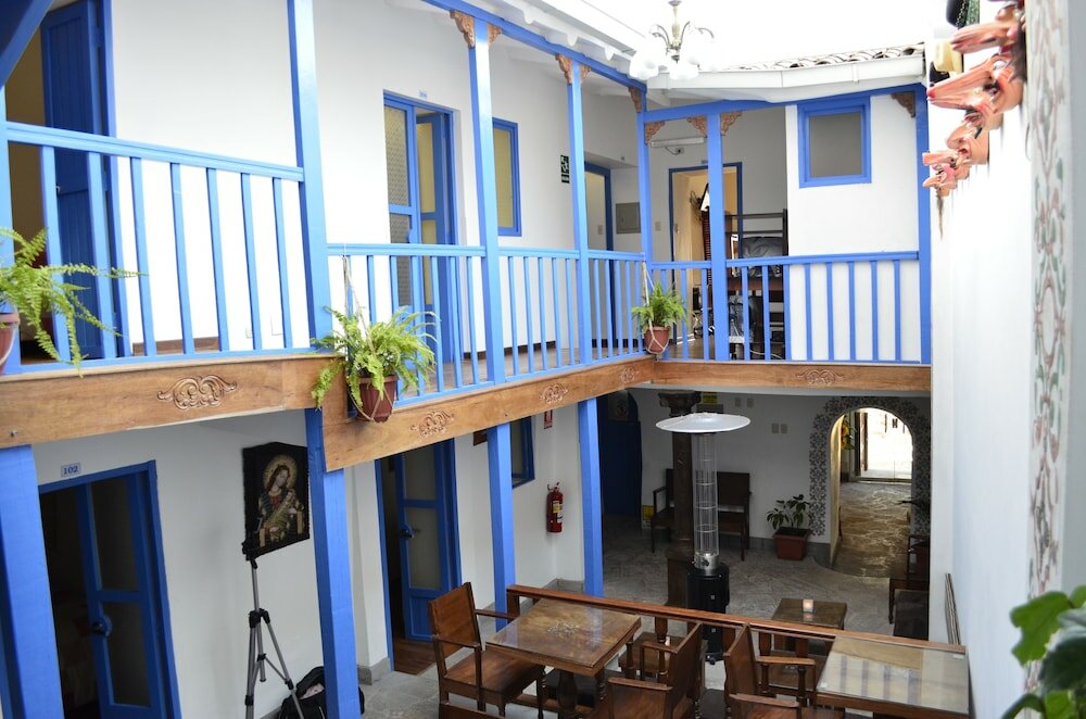 Фото отеля 2