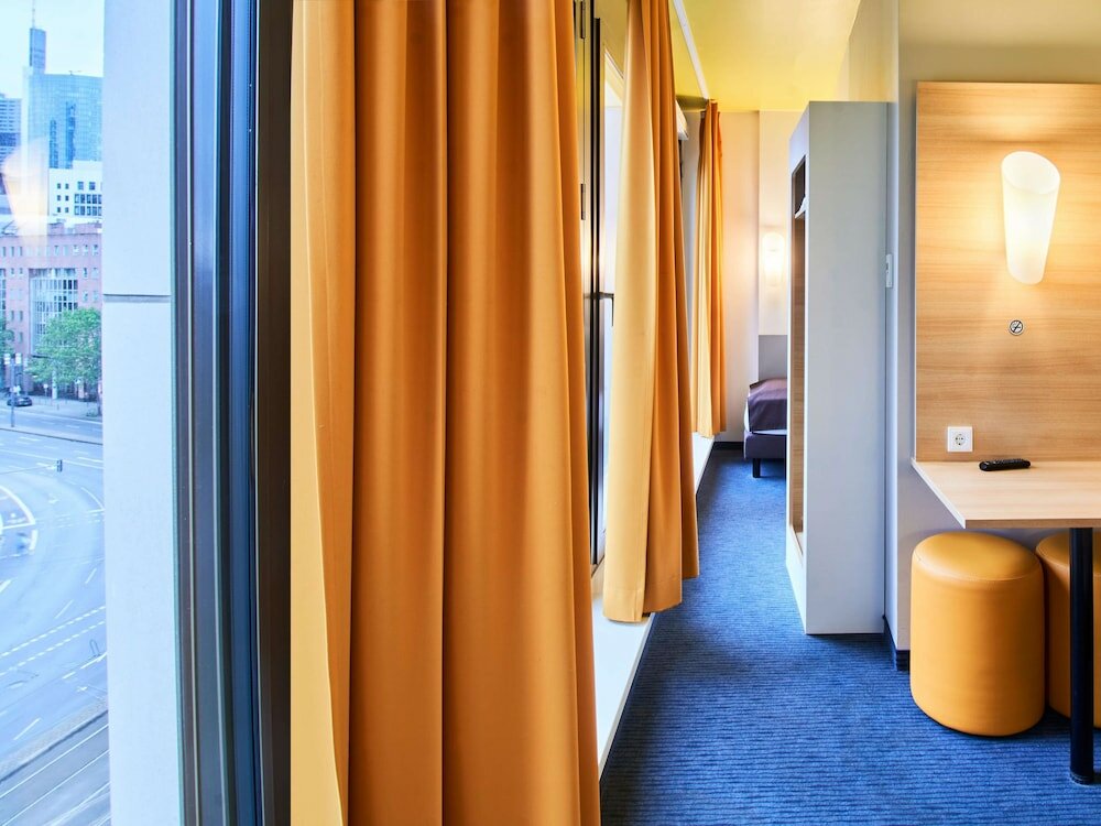 Фото B&b Hotel Frankfurt-Hbf