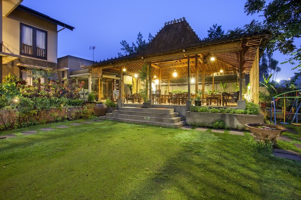 Фото Summer Hills Hotel