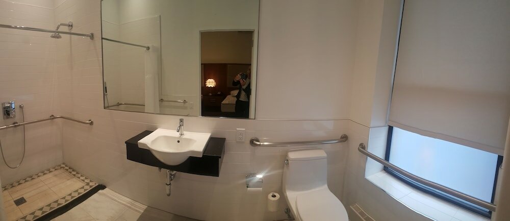 Фото Americana Inn