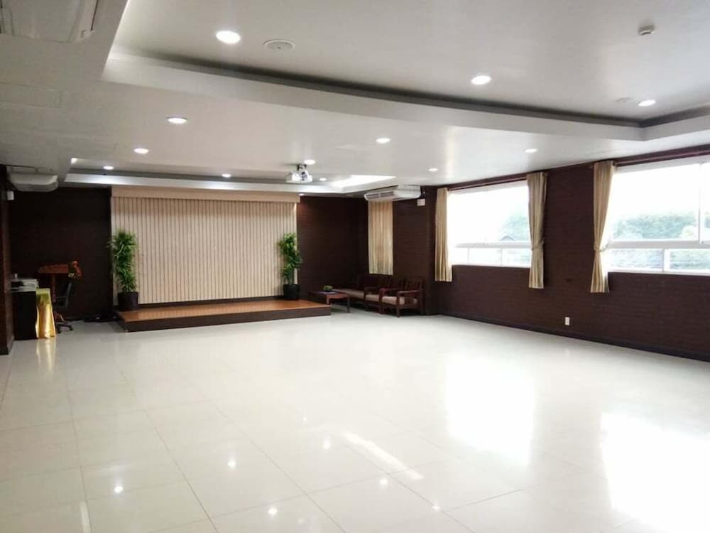 Фото Km Kwanphayao Hotel