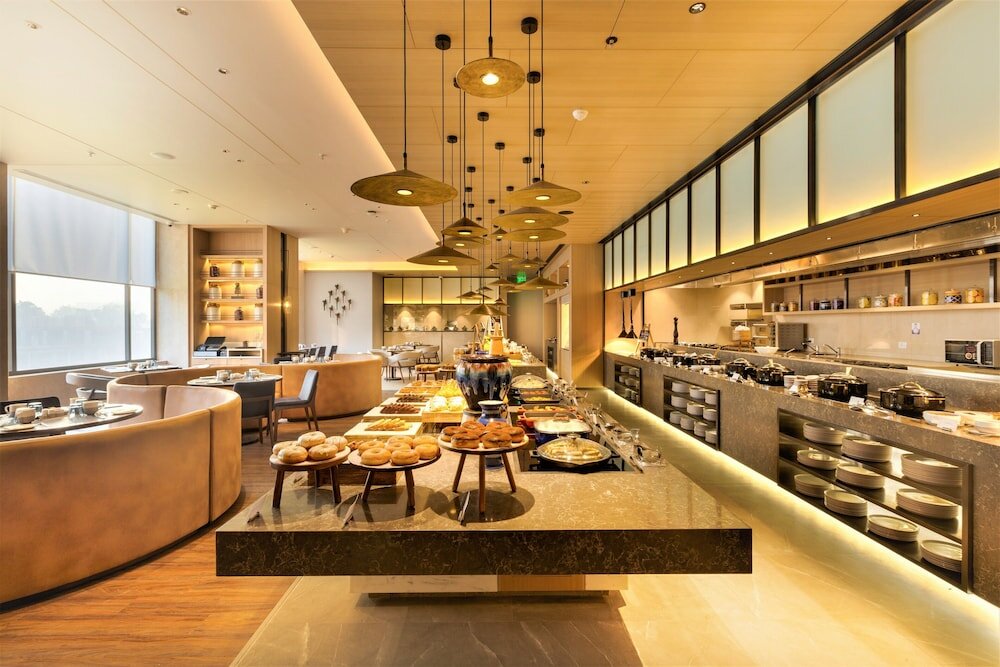 Фото Courtyard by Marriott Vadodara