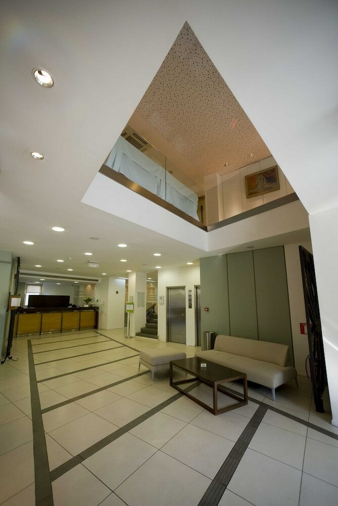 Фото Athinais Hotel