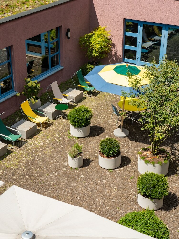 Фото Youth Hostel